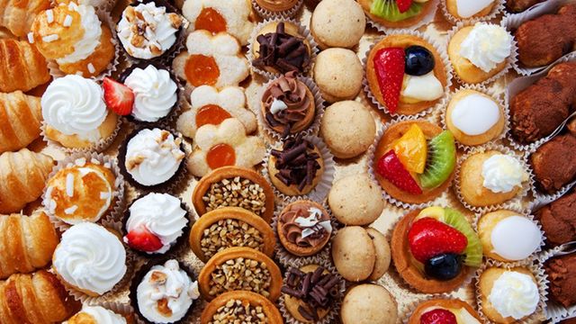 食後のデザート 妹に自分の分をあげたパパを見て兄は Antenna アンテナ