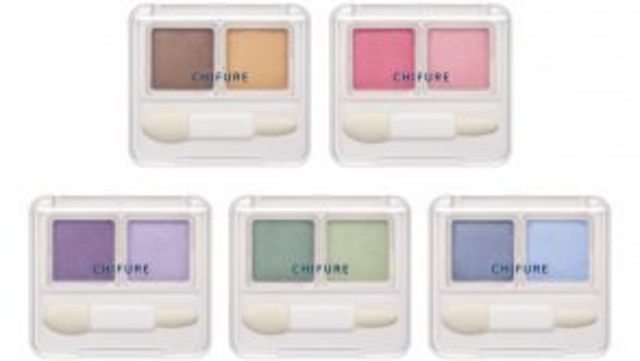 各400円に感動 鮮やか美発色の新作アイシャドウ ちふれ ツイン カラー アイシャドウ をレビュー Antenna アンテナ