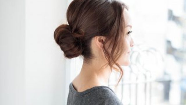 夏におすすめ しっかり留まる Acca アッカ のヘアクリップ 一個でできるスタイリング剤要らずの簡単まとめ髪4アイデア Antenna アンテナ