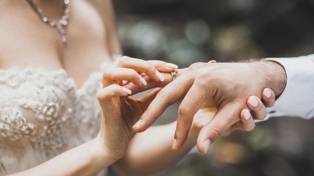 彼女に決めた 男が 一生モノの恋愛 と感じる気遣いって Djあおいの結婚偏差値ノート39 Antenna アンテナ