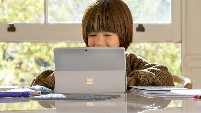 イラストを描くのにどこまで使える どんな人に向いている マイクロソフト Surface Go 2 の使い勝手を徹底検証 Antenna アンテナ