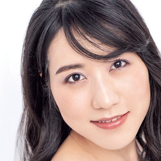 硬めのボサ眉でキリッと見えない 人気h Mが眉の描き方を徹底お直し Antenna アンテナ