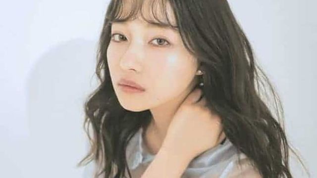 Nmb48 村瀬紗英ちゃんの 可愛い の作り方 私服コーデ バッグの中身を大公開 Antenna アンテナ Nmb48 村瀬紗英ちゃんの 可愛い の作り方 私服コーデ バッグの中身を大公開 Antenna アンテナ