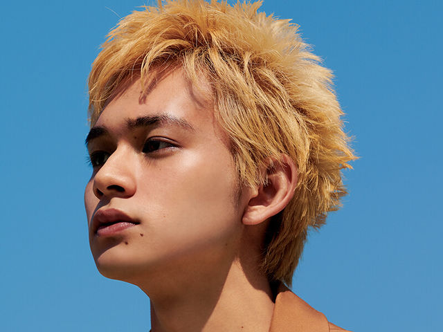 北村匠海さんが開衿シャツを着こなして メンズノンノ7月号表紙に登場 Antenna アンテナ