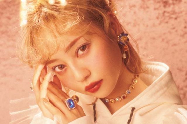 甘く切ない表情が魅力的 中村里砂の歴代bis誌面カットまとめ Antenna アンテナ