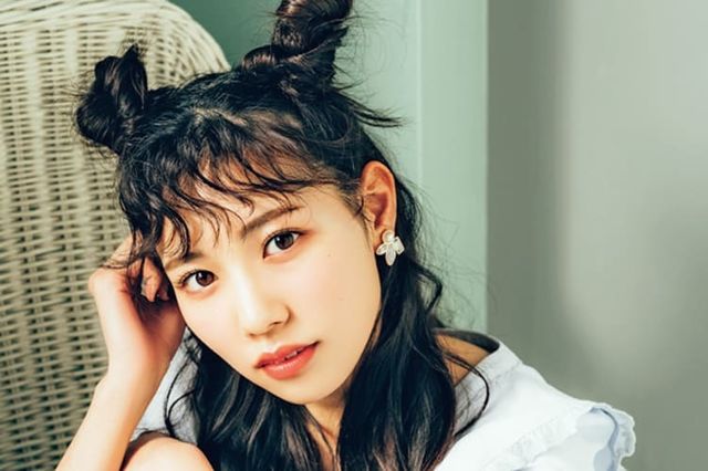 ガーリーさんにぴったり 夏までに覚えたい ハーフアップヘアのアレンジ3選 Antenna アンテナ