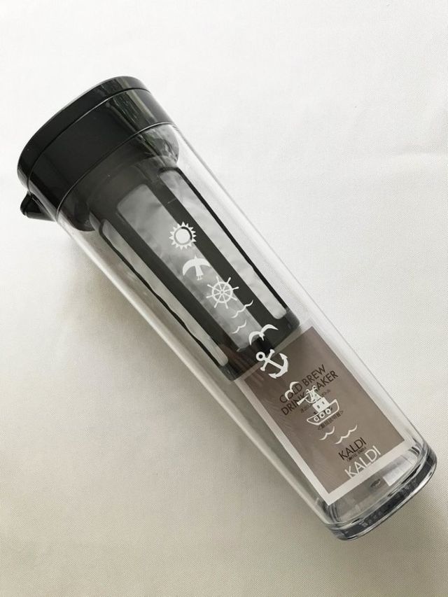 横置きokってスバラシイ 冷たい飲み物は Kaldi の期間限定販売 水出しドリンクボトル におまかせ Antenna アンテナ