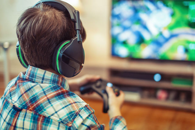 スマホ ゲームは目に悪い 説 意外に そうでもない ことが判明 Antenna アンテナ