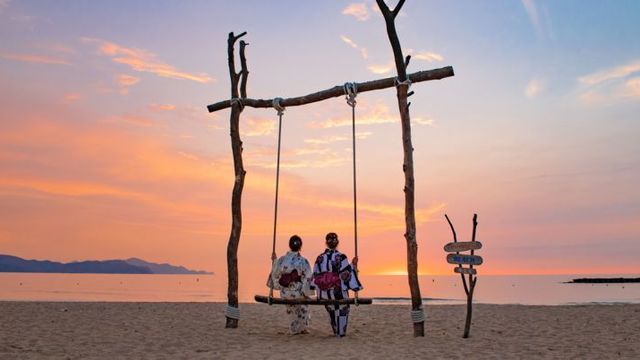 ブランコのチェーンがぷつり 高さ1900メートルから渓谷に投げ出された観光客 奇跡的に助かる 見ているだけで心臓が止まるエクストリーム映像 Antenna アンテナ