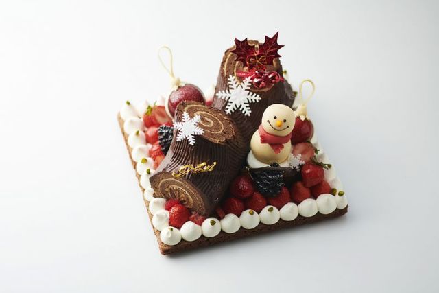 雪だるまがケーキにon 横浜ロイヤルパークホテル のクリスマスケーキ予約スタート Antenna アンテナ