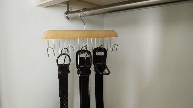 100均グッズで ブランコハンガー をdiy ズボンの収納はこれで決まり Antenna アンテナ