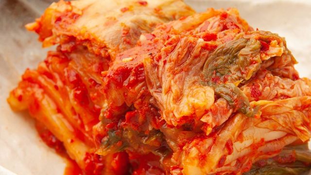 鍋キューブで簡単炊き込みご飯 ピリ辛がやみつきになる 豚キムチ風炊き込みご飯 も入れてスイッチonするだけ Antenna アンテナ 鍋キューブで簡単炊き込みご飯 ピリ辛がやみつきになる 豚キムチ風炊き込みご飯 も入れてスイッチonするだけ Antenna アンテナ