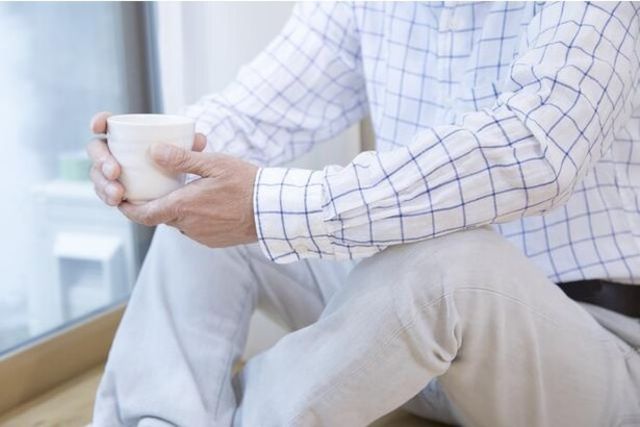 シングルになった無口な舅 暗に同居を迫られているようで戸惑っています お悩み相談 Antenna アンテナ