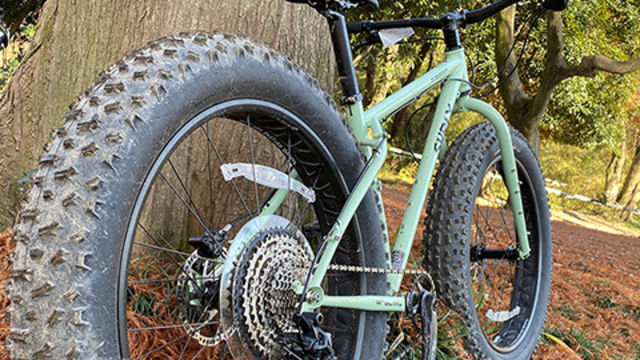 北欧デンマークのお洒落なエコバッグは、自転車に装着できる優れもの 