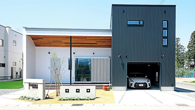 圧巻 フェラーリ3台にgt R ランボが並ぶ秘密のガレージ シャッター5枚で貴重なクルマを格納 ガレージライフ Antenna アンテナ