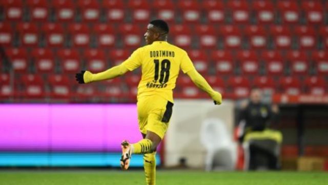 ドルトムントの神童ムココ 16歳28日でブンデス最年少得点記録を更新 Antenna アンテナ