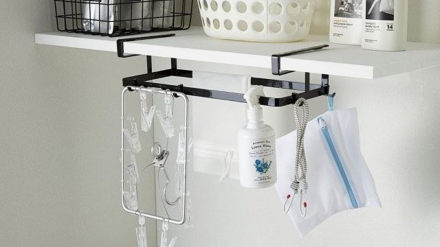 洗面所の収納 棚 隙間 Diyなどを活用して狭い 収納場所がないなどお悩みを解決 無印 100均など収納グッズも Antenna アンテナ