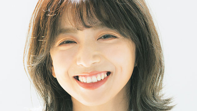 40代の21年最新髪型 髪のうねりを活かした毛先重めレイヤー ロングヘア Antenna アンテナ