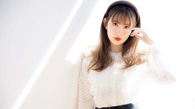 今 リアルに着ている服教えて 小嶋陽菜の最新おしゃれ事情 人気記事まとめ Antenna アンテナ