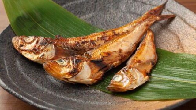 ブリコのワタ取りが難しい 旬の ハタハタ の下処理方法をチェック Antenna アンテナ