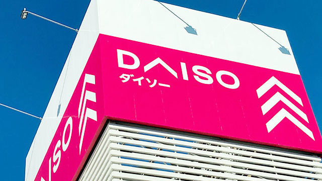 ダイソー の 吊り下げシャツ収納 は書類や子ども服の収納にもピッタリな神アイテムだった Antenna アンテナ