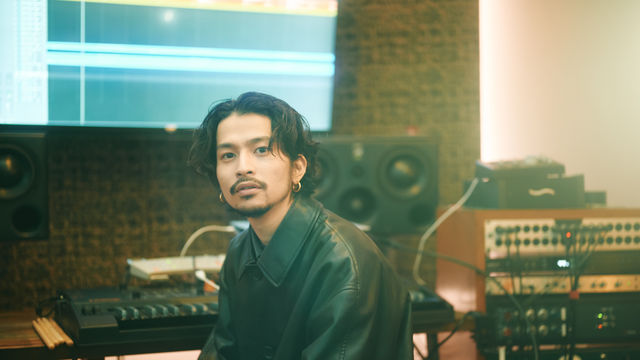 King Gnu常田大希着用 アディダス カジュアル コレクション スタート ロゴtやスニーカー Antenna アンテナ