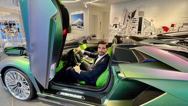 家族や友人と楽しめる猛牛 ランボルギーニ ウルスの乗り心地とは Antenna アンテナ 家族や友人と楽しめる猛牛 ランボルギーニ ウルスの乗り心地とは Antenna アンテナ