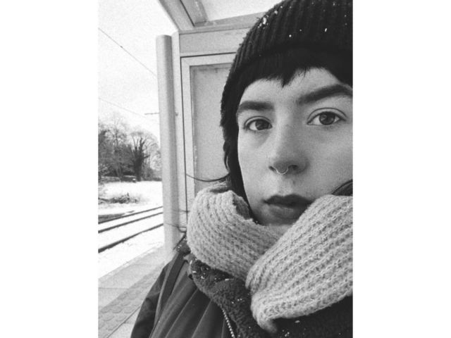 父のトム クルーズとは現在も仲良し ニコール キッドマンと迎えた養子イザベラがレアな自撮りを投稿 Antenna アンテナ