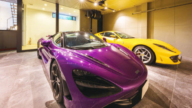 フェラーリオーナー の 豪邸ガレージ 拝見 マクラーレン ポルシェ も美術館のような窓のない建物に ガレージライフ Antenna アンテナ