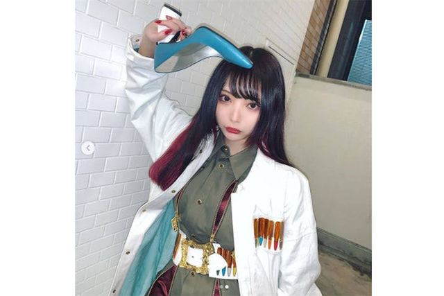 ZOC 藍染カレン、美脚のびる私服ショットで“ほぼ二次元”の完璧スタイルを披露「最強すぎる」 antenna*[アンテナ]