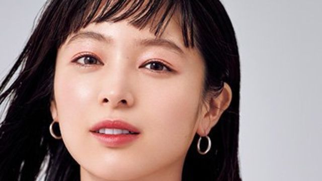 飯豊まりえが気になる21春メイク ヌーディなワントーンメイクは上級者向けだからこそ挑戦してみたい Antenna アンテナ