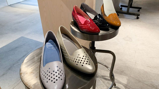 外反母趾気味の私も痛くなかった Fitfit の新作パンプスを口コミ Antenna アンテナ