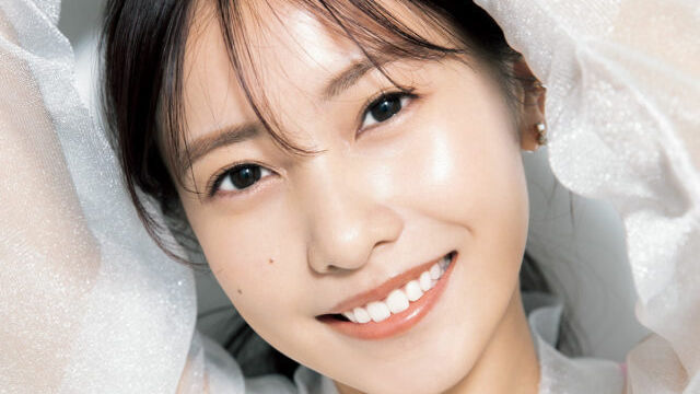 透明感の決め手は歯と白目 佐野ひなこの 美肌度が確実にupする 白目と歯のケア Antenna アンテナ 透明感の決め手は歯と白目 佐野ひなこの 美肌度が確実にupする 白目と歯のケア Antenna アンテナ