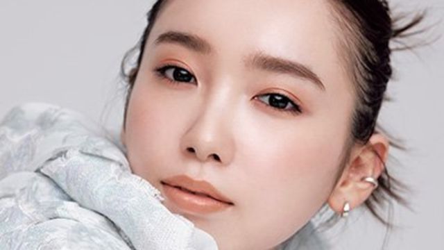 飯豊まりえが気になる21春メイク ヌーディなワントーンメイクは上級者向けだからこそ挑戦してみたい Antenna アンテナ