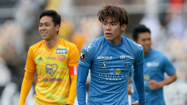 一時2 0とする今季初得点を挙げた横浜fc齋藤功佑 5枚 Antenna アンテナ