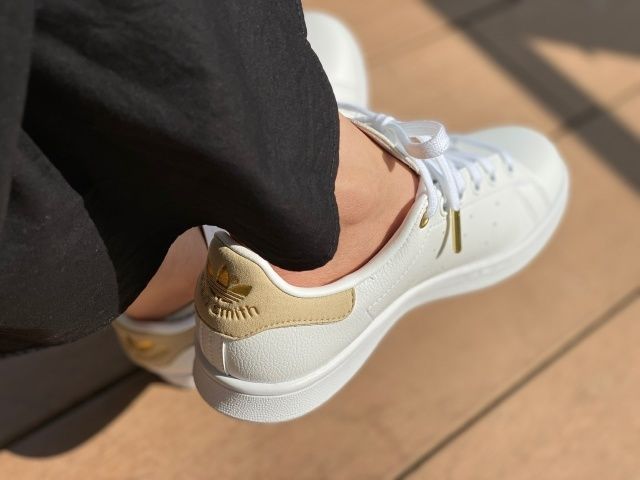 STAN SMITH MILK TEA BEIGE | www.trevires.be