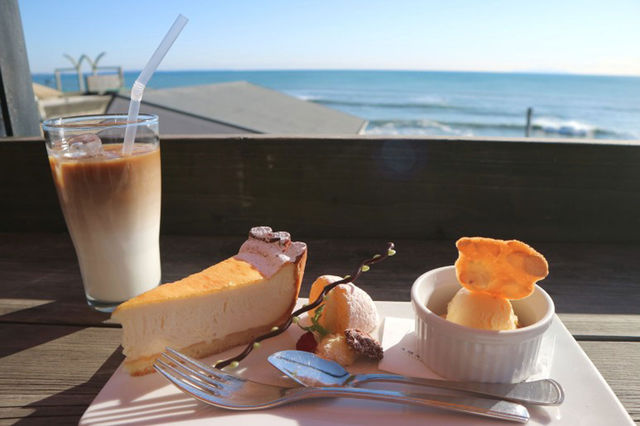 湘南カフェ 江ノ島 鎌倉の海沿い人気カフェ15選 ランチにもおすすめ Antenna アンテナ