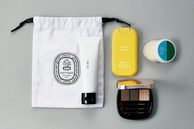 佐々木茜がポーチに入れている 4つのお守りコスメ Antenna アンテナ