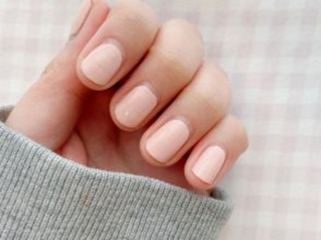 Nails Incのピンクマニキュアで 爪の大きい私がショートネイルにトライ 今夜もベスコス Antenna アンテナ