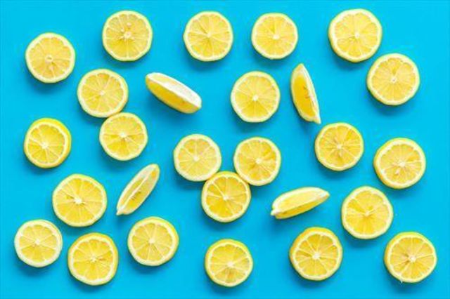 もう失敗しない レモンの 輪切り はこれで完璧 レモンのドライフルーツの作り方も紹介 Antenna アンテナ