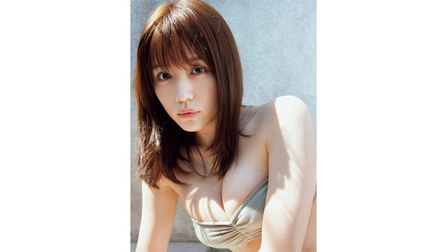 佐藤栞里 前屈み 美バスト渓谷 披露に 希少だった水着姿 熱望する声 Antenna アンテナ