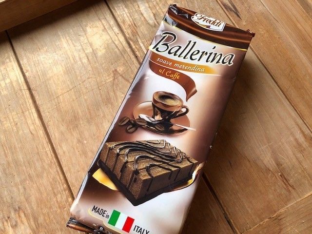 1個約37円 業務スーパーのイタリア産チョコレートケーキはコーヒー味が美味 Antenna アンテナ