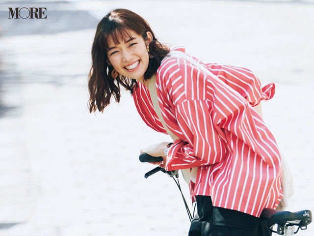 今日のコーデ 佐藤栞里 マンネリ打破にきく 赤いストライプシャツが可愛い Antenna アンテナ