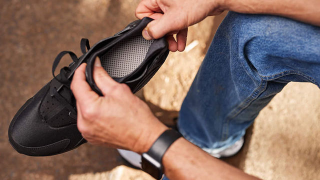 ダイソーのインソール最強説 100円で靴の足ムレを撃退する便利アイテムを発見 Antenna アンテナ