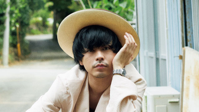 成田 凌 愛を再確認 古着の赤って本当に好きだ Antenna アンテナ