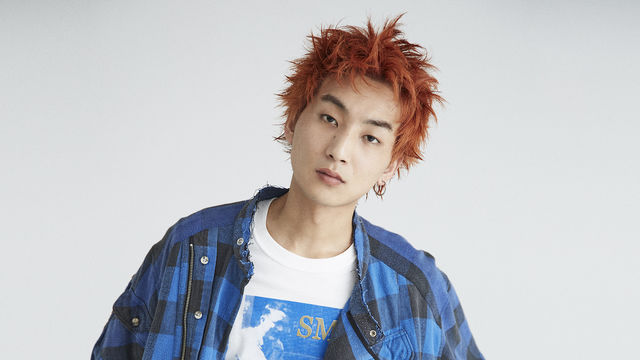 夏のミディアムヘア提案 ユニセックスな印象を楽しむ 強めパーマの成功例 Antenna アンテナ