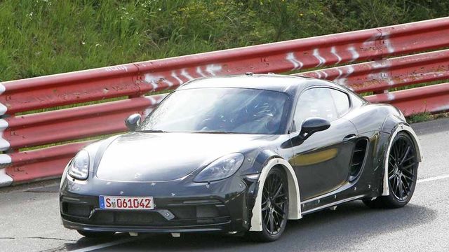 スクープ ポルシェ911に新たな謎のプロトタイプが出現 これが噂の992世代 スポーツクラシック なのか Antenna アンテナ