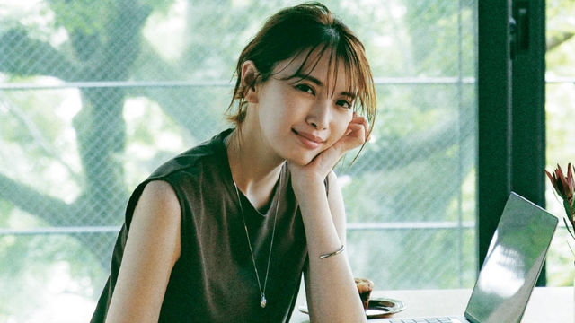 30代女性の働くおウチ服 読者モデルのリアルなリモートワーク服を拝見 ストレスフリーできれいに見える秘密は Antenna アンテナ
