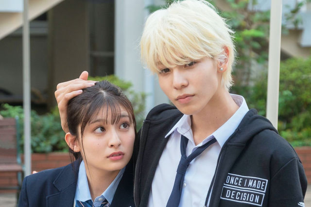 ラウールがポニーテール姿の吉川愛を抱き寄せる ハニーレモンソーダ 未公開場面ショット Antenna アンテナ