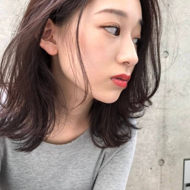 30代 40代におすすめ 美人見え ダウンスタイルもサマになる 前髪なしミディアム Antenna アンテナ